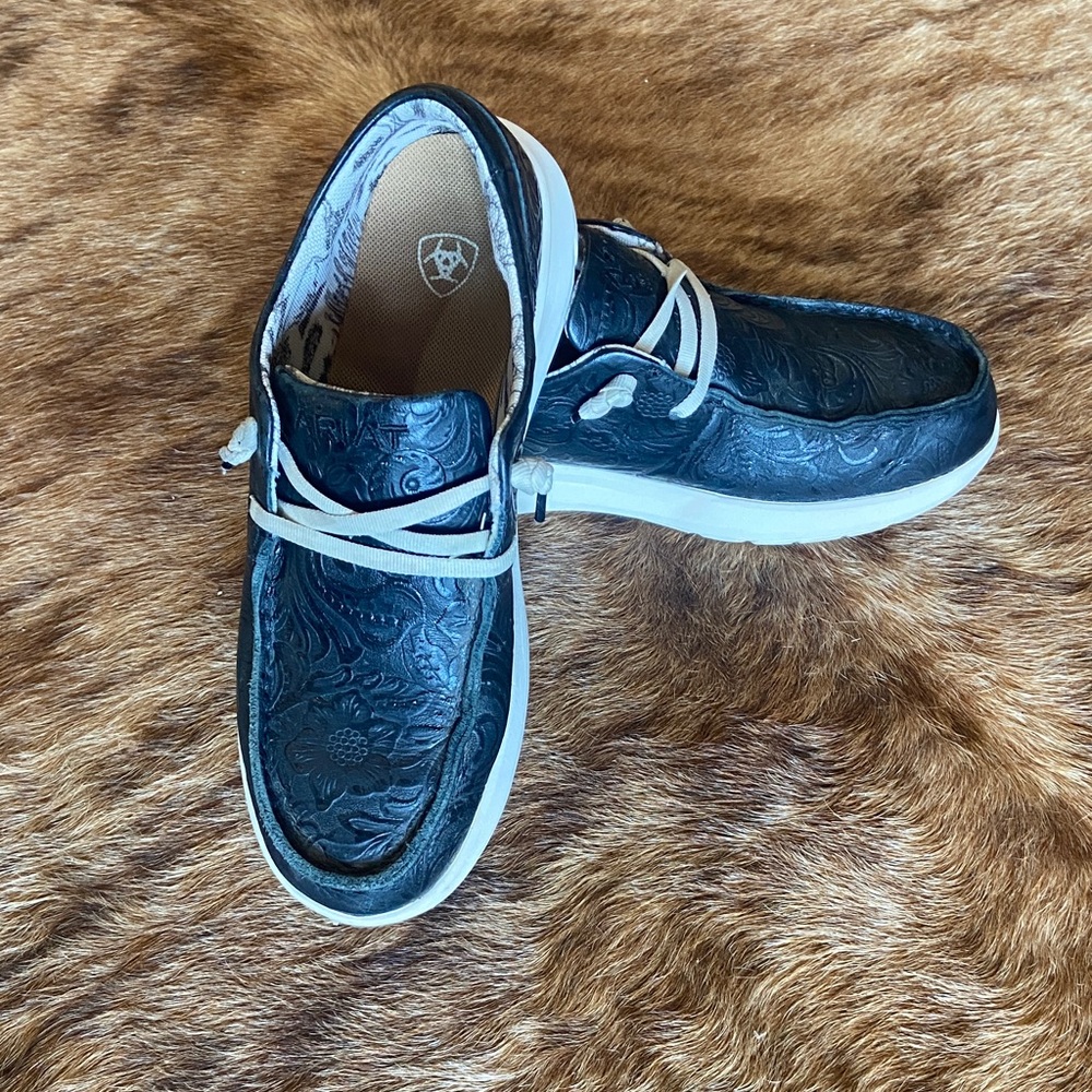 Ariat Hilo
